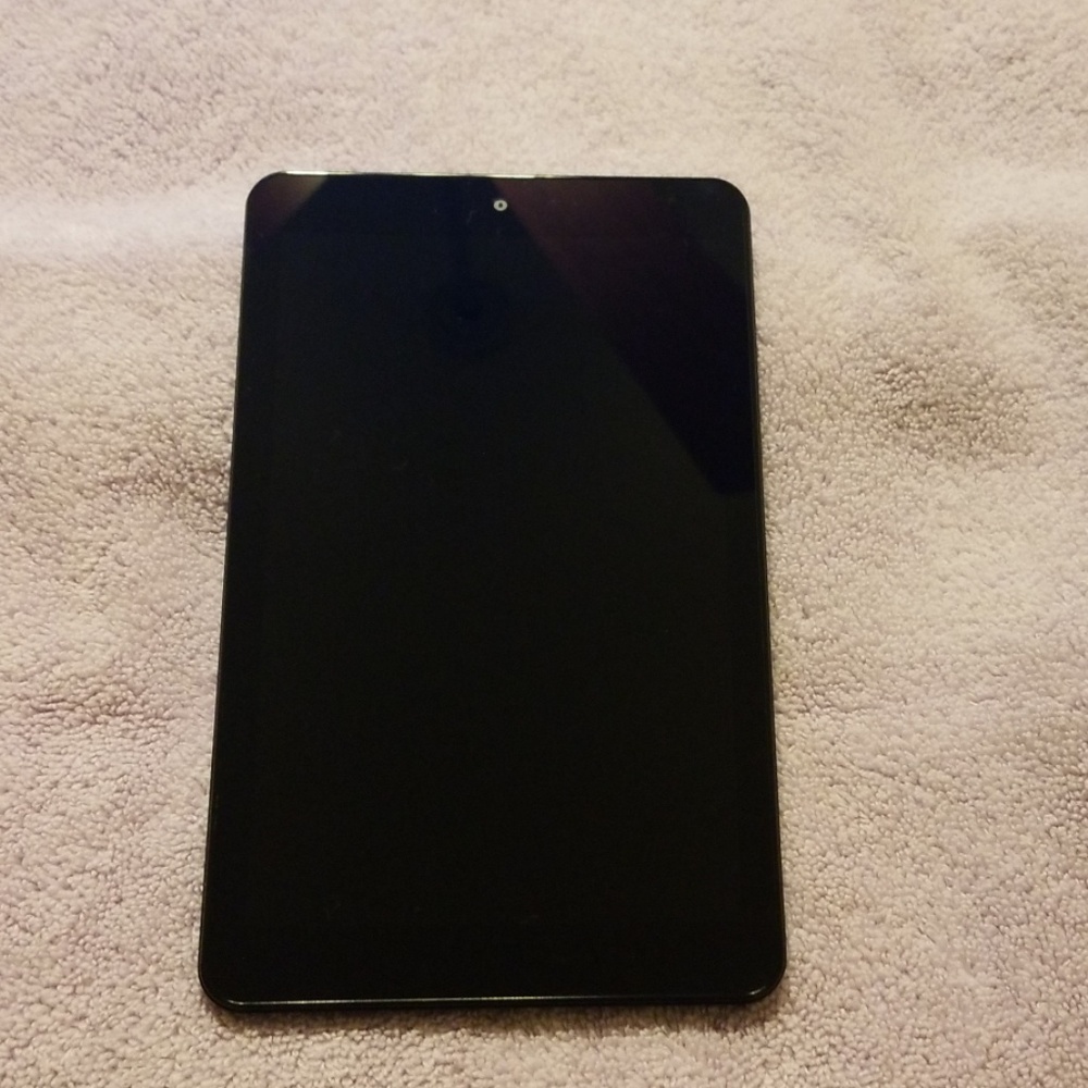 BNWOT 8 in Slate Tablet by Sprint. Power cord ,